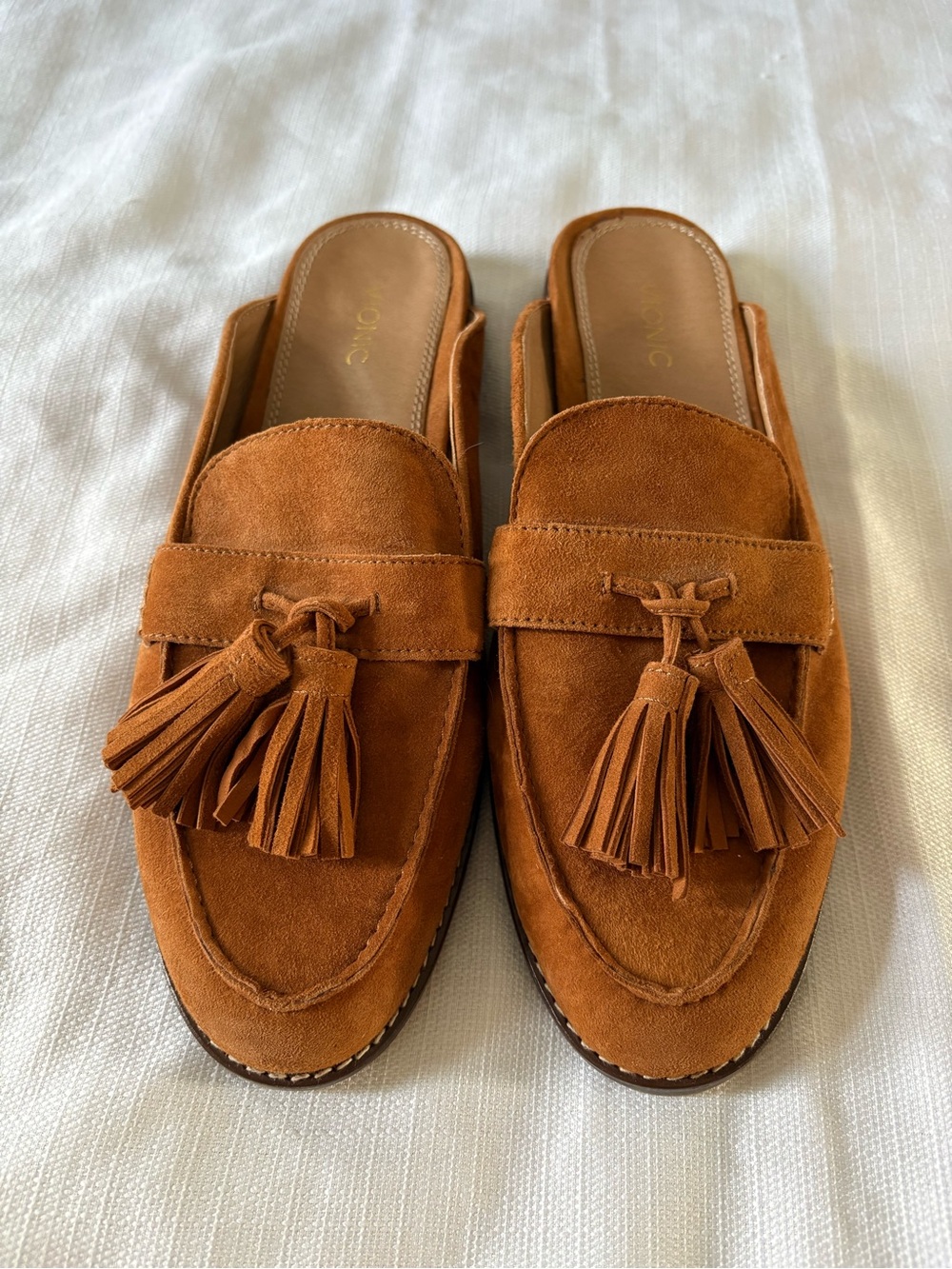 NEW Vionic Reagan suede mule loafers with tassel size 9.5